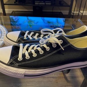 Converse All Star Low Shoes Men’s Sneakers Size 11